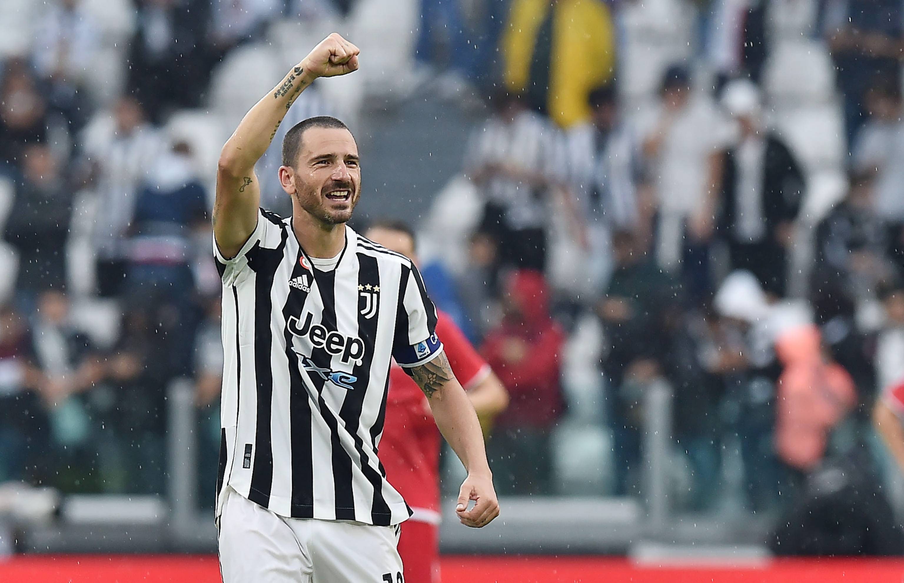 美因茨后卫科尔德甲生涯第9次染红，成德甲历史染红最多球员