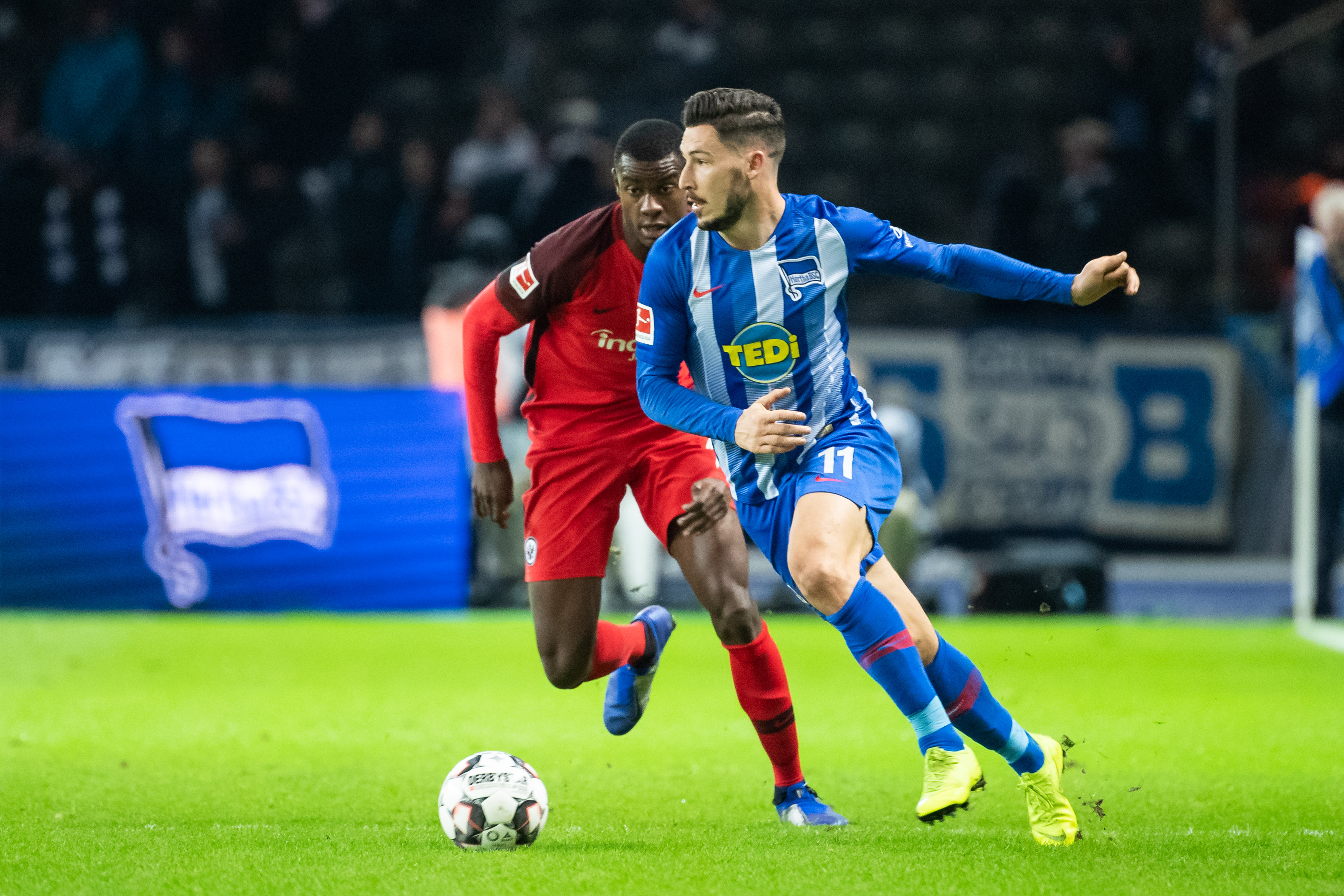 弗赖堡vs美因茨：金特尔、格里福首发，李在城、里斯出战