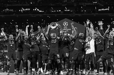 米体：埃切韦里与迪巴拉、苏莱多次通话，表达对去罗马的期待