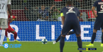 曼晚：多古和达洛特撑不起来曼联左路，俱乐部冬窗可能有动作