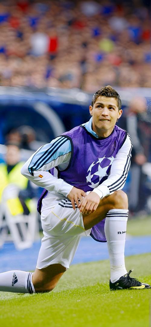 欧冠半场：卡尔进球被吹，凯恩中柱，拜仁暂0-0葡萄牙体育