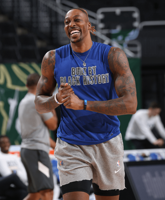 ＂统治五大囧的男人！三届NBA冠军内线麦基，来CBA联手周琦？