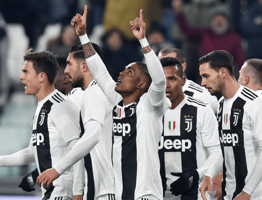 哀悼，一巴西18岁小将在家中因弟弟清理步枪时走火中弹身亡